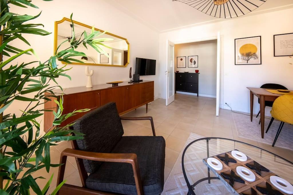 06B - Beautiful 2 Rooms With Terrace Sea View 로퀴에브륀캡마르탱 외부 사진